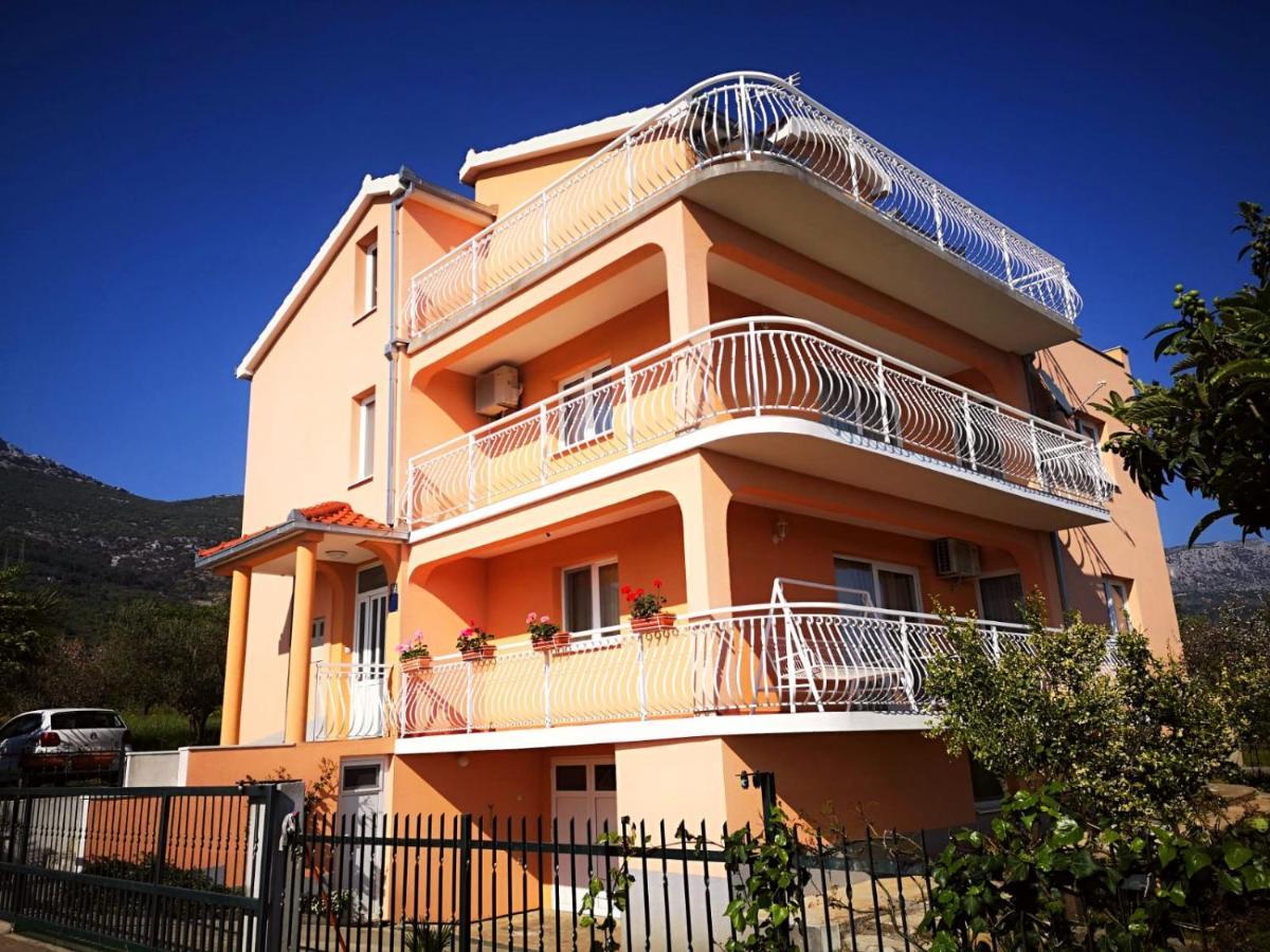 Apartmani Mateja Kastela Bagian luar foto