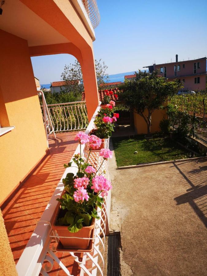 Apartmani Mateja Kastela Bagian luar foto