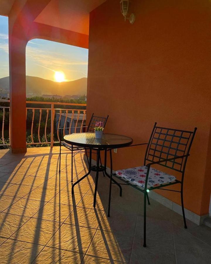 Apartmani Mateja Kastela Bagian luar foto