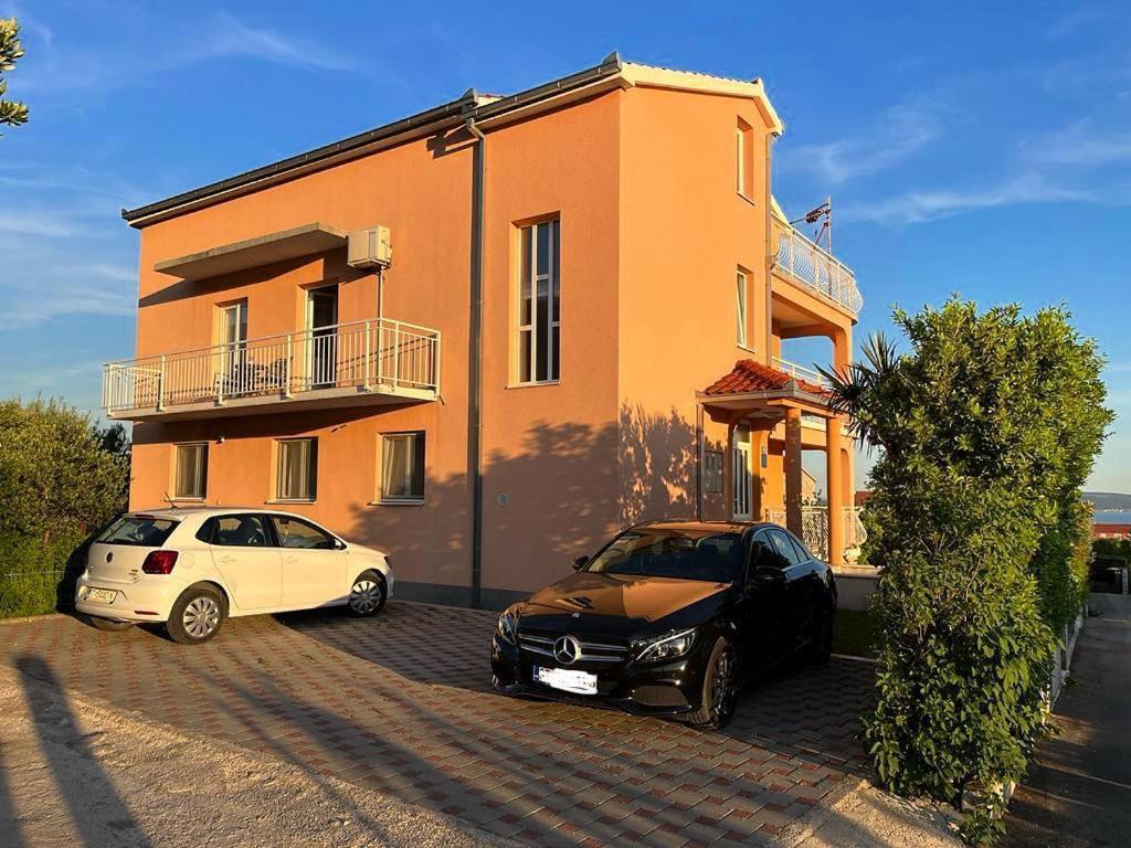 Apartmani Mateja Kastela Bagian luar foto